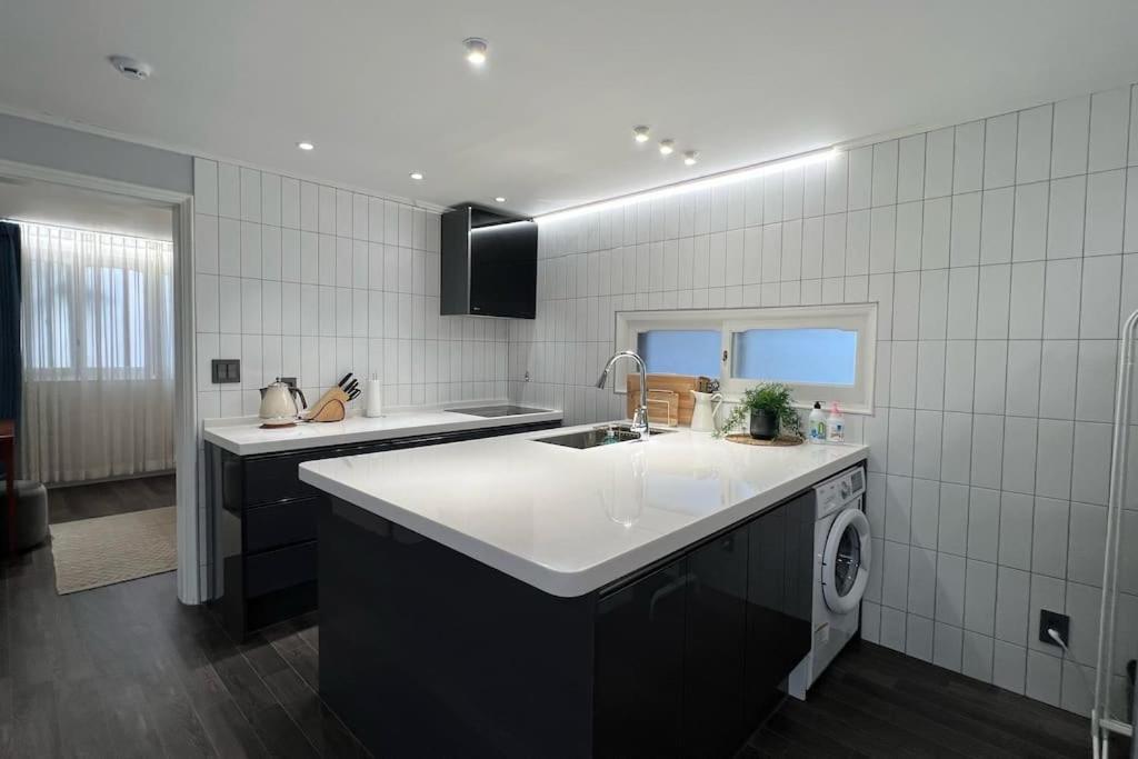 Hongdae 3Bedroom Apartment #14 Seoul Bagian luar foto